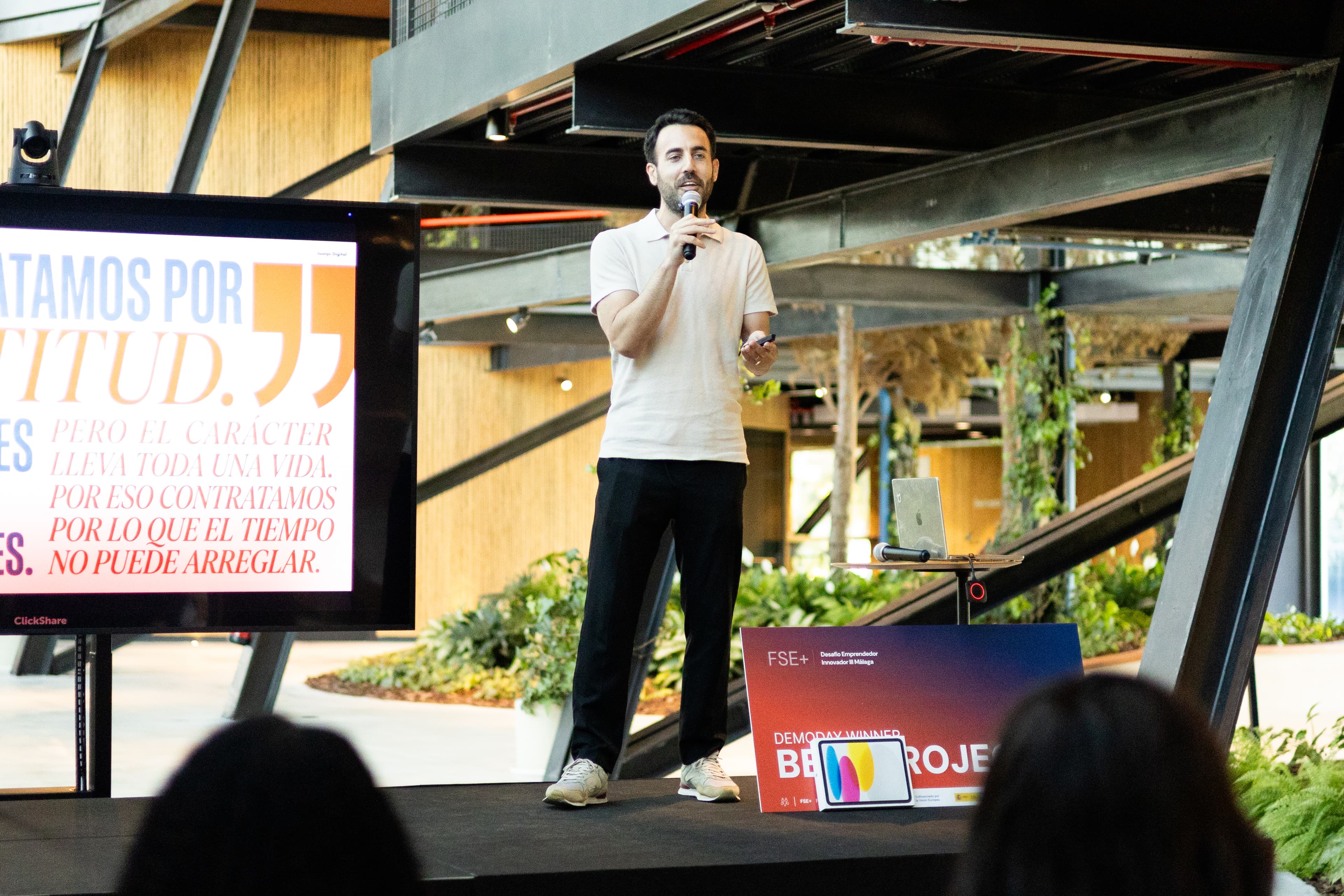 Juanjo Rodríguez durante una presentación.